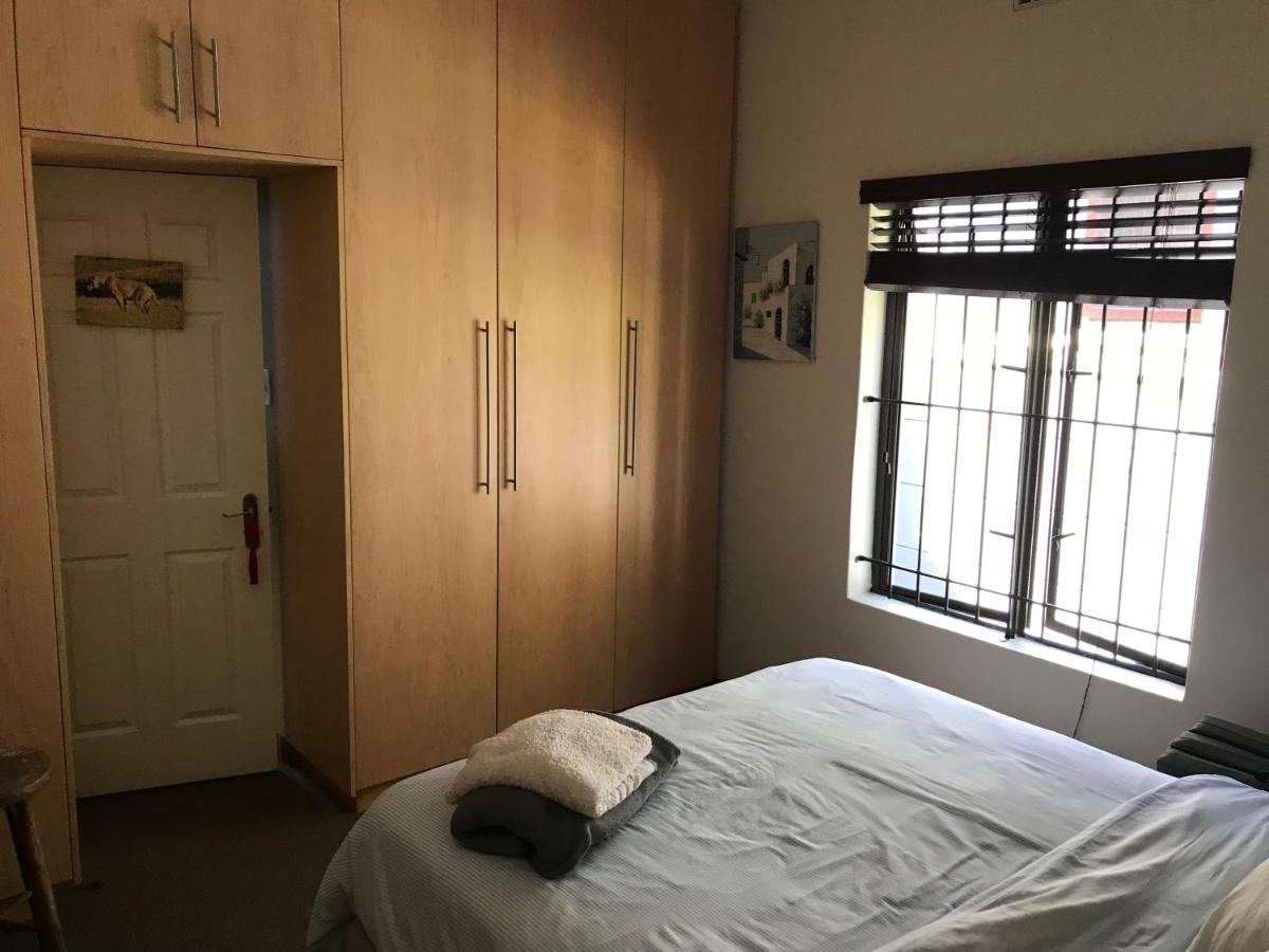 At 27 On Derby Bed & Breakfast *