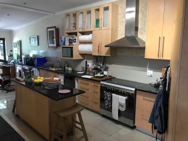 Bed & Breakfast At 27 On Derby
